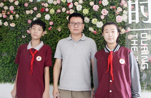 我與老師合張影 (42)