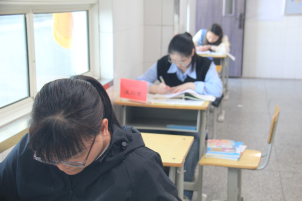 七初東校區(qū)一場別開生面的教學(xué)相長正式拉開序幕 (3)